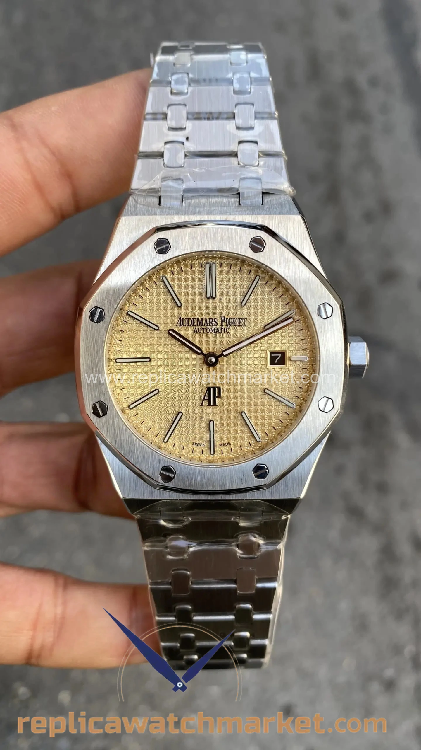 Replica Audemars Piguet Royal Oak 15202BC — Yellow Dial Automatic Steel Case 41 mm — product view 1