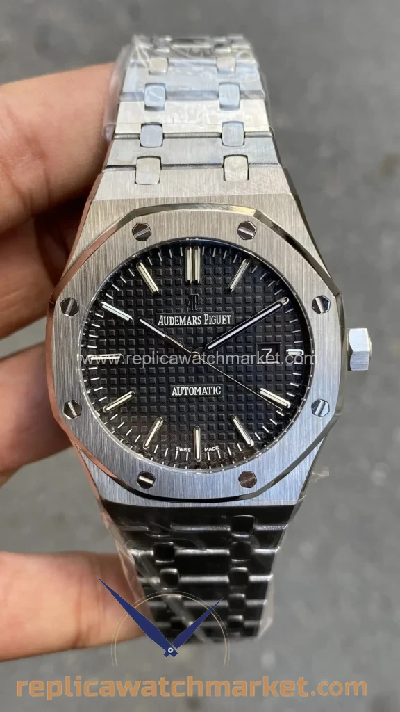 Replica Audemars Piguet Royal Oak 15510ST — Black Dial Automatic Steel Case 41 mm — product view 1