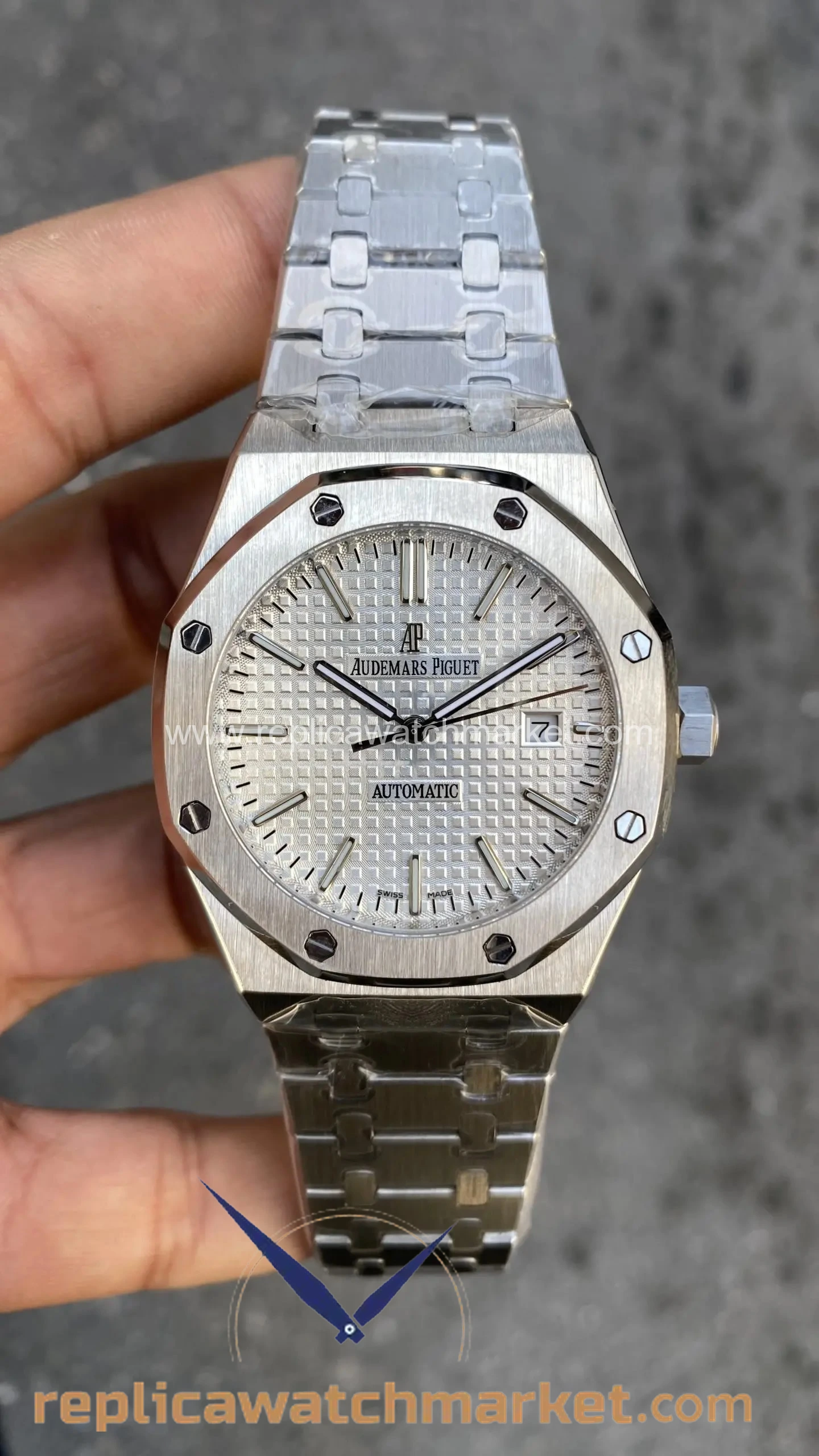 Replica Audemars Piguet Royal Oak 15510ST — White Dial Automatic Steel Case 41 mm — product view 1