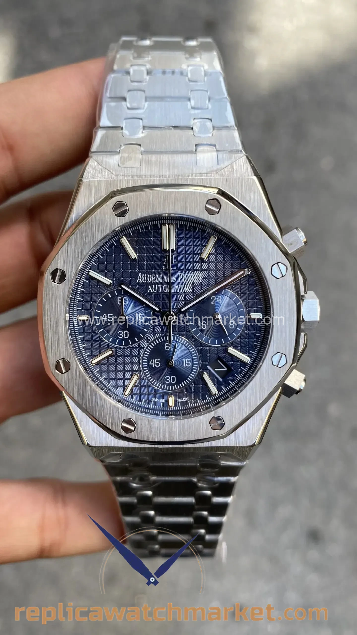 Replica Audemars Piguet Royal Oak 26240ST — Blue Dial Chronograph Steel Case 41 mm — product view 1
