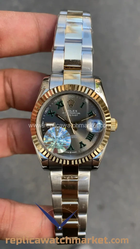 Replica Rolex Datejust 31 mm — Wimbledon Dial Oyster Two-Tone Gold — product view 1