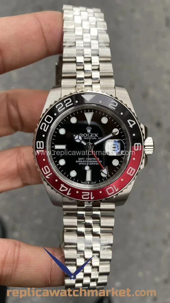 Replica Rolex GMT-Master II 16710 — Black/Red Jubilee 40 mm — product view 1