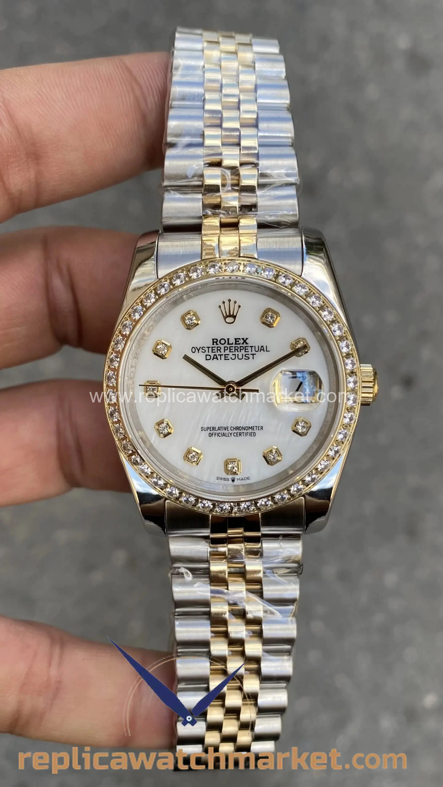 Replica Rolex Datejust 36 mm — Pearl White Stone Dial Diamond Bezel Two-Tone Yellow Gold Jubilee — product view 1