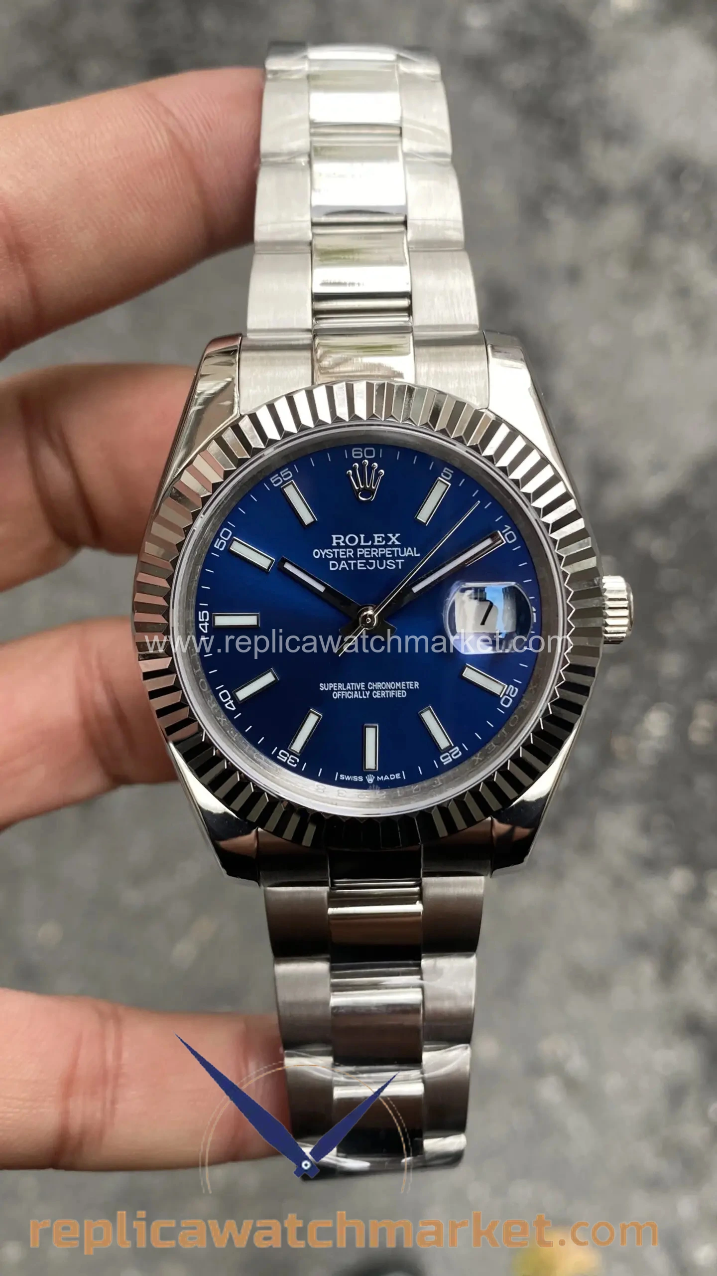 Replica Rolex Datejust 126334 — Blue Dial Oyster 41 mm — product view 1