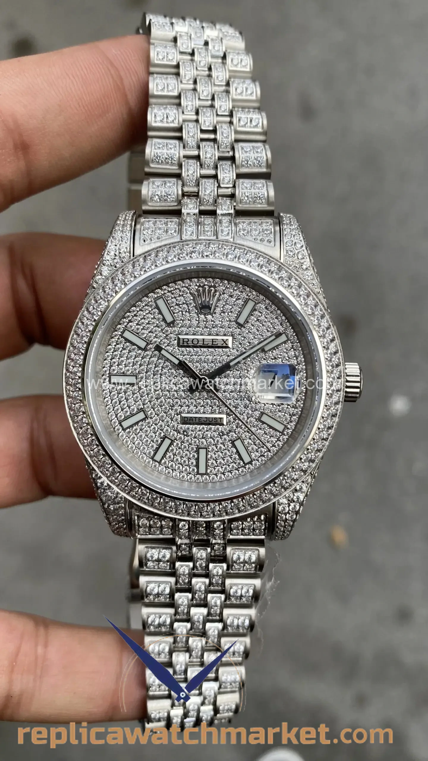Replica Rolex Datejust — Diamond Jubilee 41 mm — product view 1