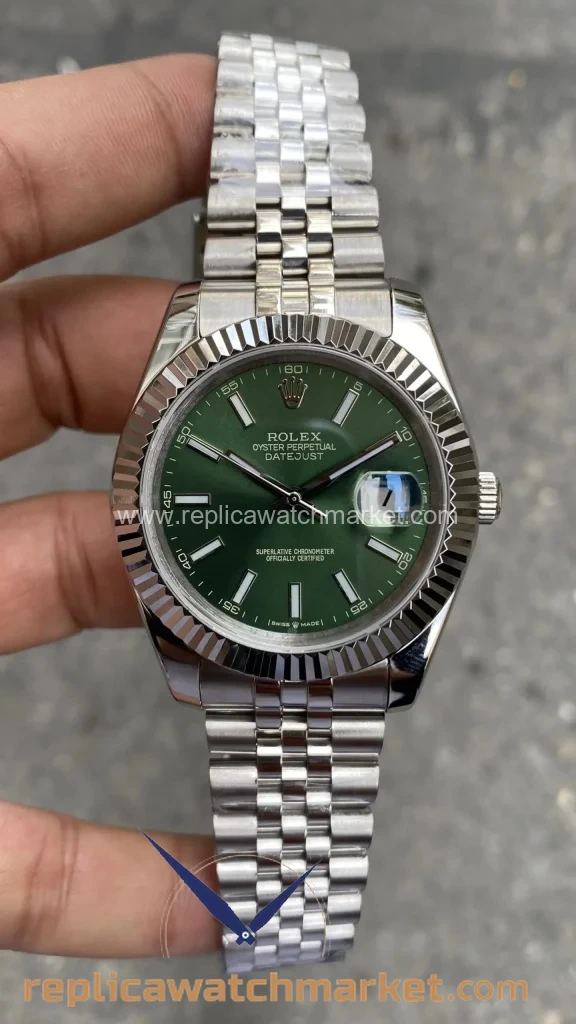 Replica Rolex Datejust 126334 — Green Dial Jubilee 41 mm — product view 1