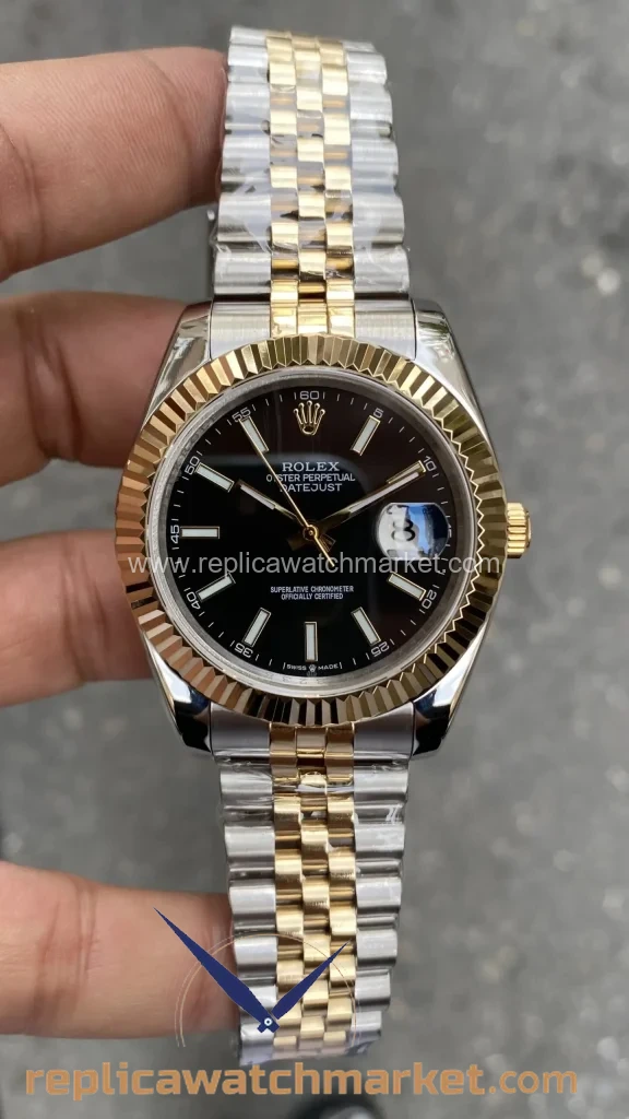 Replica Rolex Datejust 126333 — Black Dial Two-Tone Jubilee 41 mm — product view 1