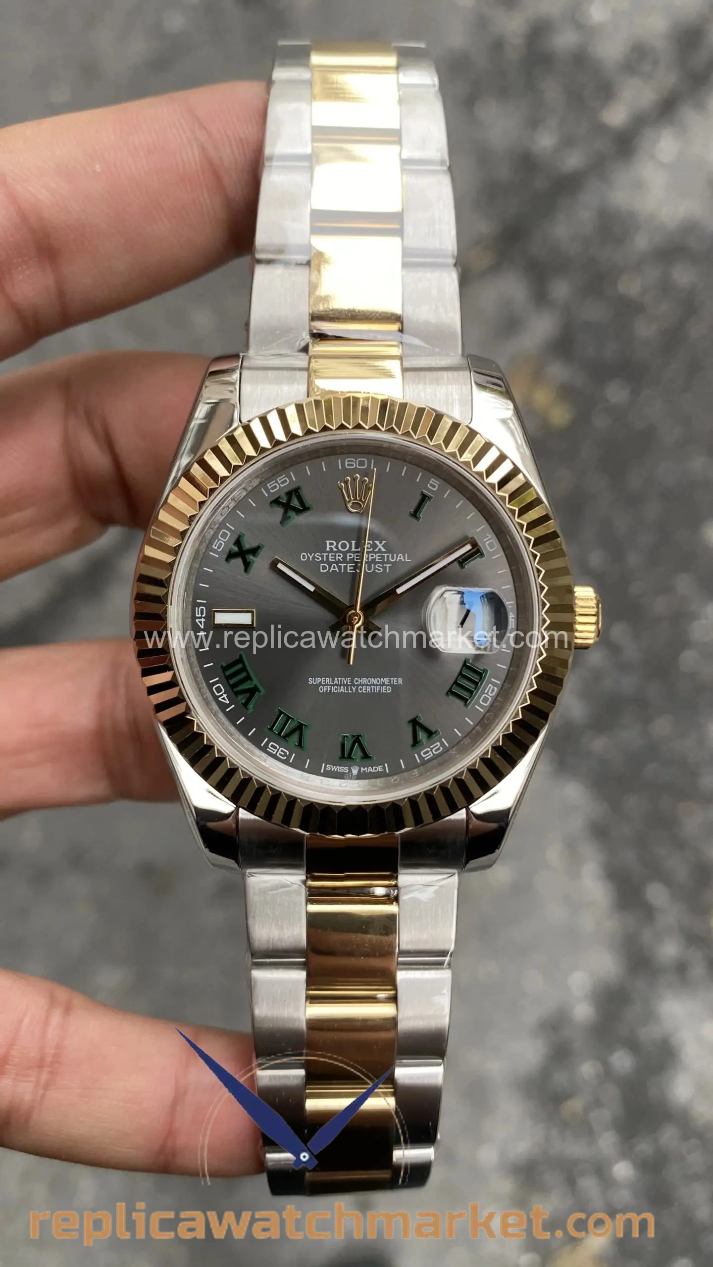 Replica Rolex Datejust 126333 — Wimbledon Two-Tone Oyster 41 mm — product view 1