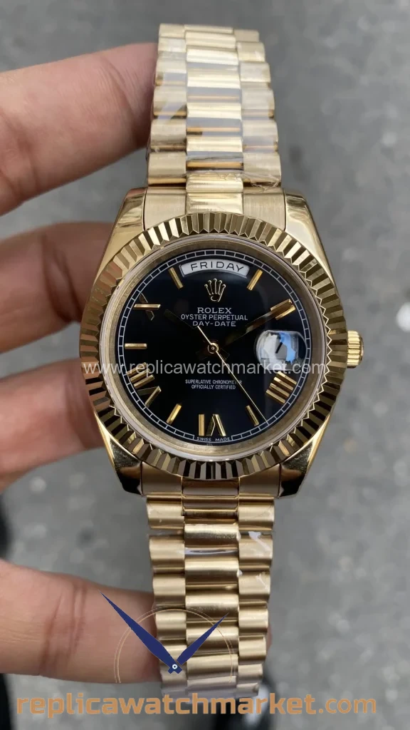 Replica Rolex Day-Date 218238 — Black Roman Gold 40 mm — product view 1
