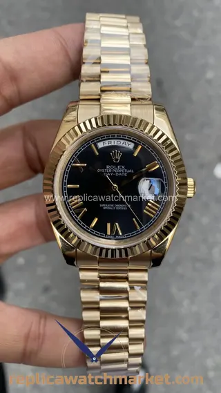 Replika Rolex Day-Date 218238 — Siyah Romen Altın 40 mm — ürün görünümü 1