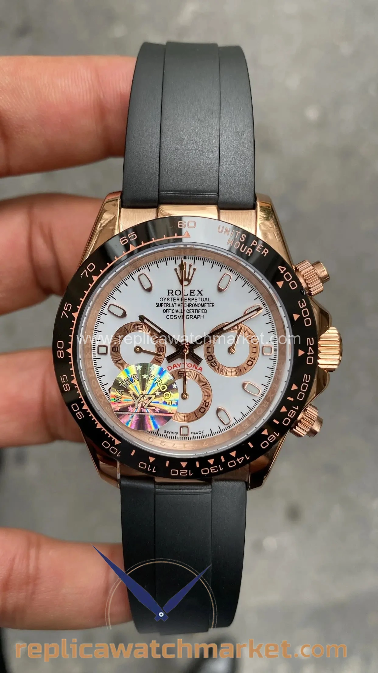 Replica Rolex Daytona 116515 — Ivory White Dial Rose on Oysterflex 40 mm — product view 1