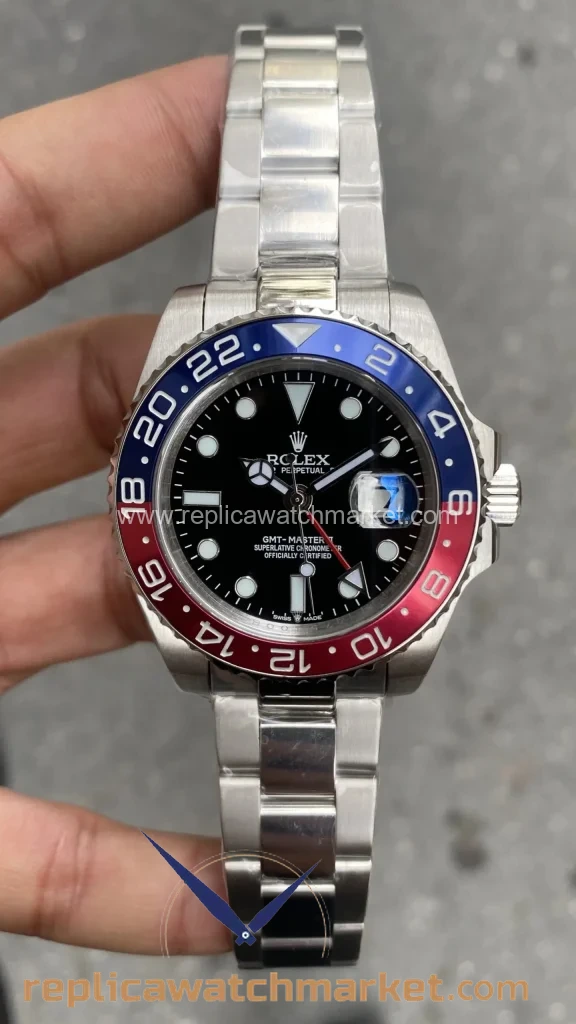 Replica Rolex GMT-Master II 126710BLNO — Pepsi Oyster 40 mm — product view 1
