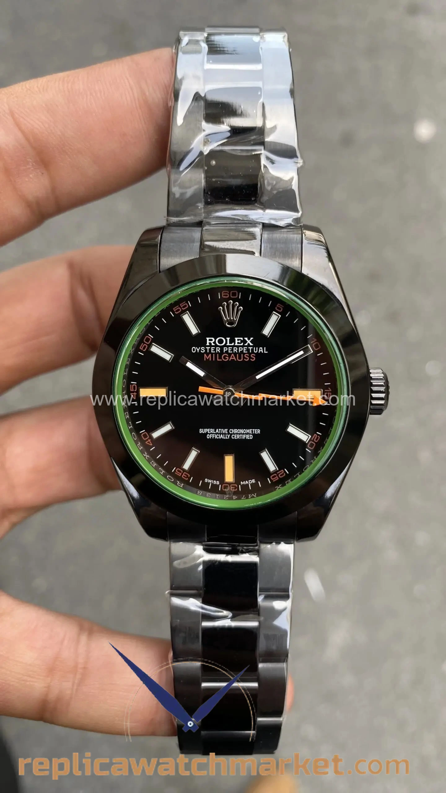 Replica Rolex Milgauss 116400 — PVD Black Dial 40 mm — product view 1