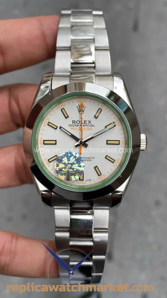 Replica Rolex Milgauss 116400 — White Dial 40 mm — product view 1