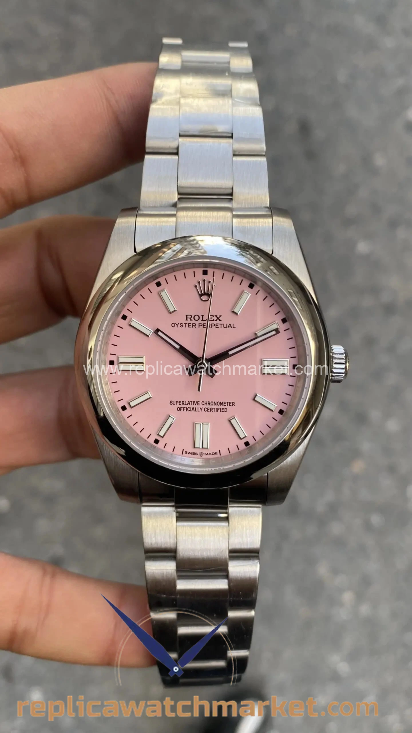 Replica Rolex Oyster Perpetual 124300 — Pink Dial 41 mm — product view 1