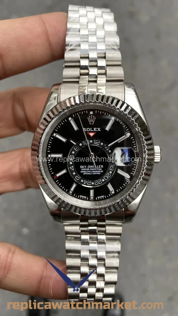 Replica Rolex Sky-Dweller 326934 — Black Dial Jubilee 42 mm — product view 1