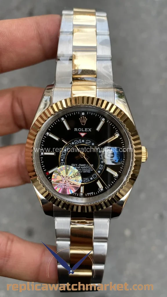 Replica Rolex Sky-Dweller 326933 — Black Dial Two-Tone Gold Oyster 42 mm — product view 1