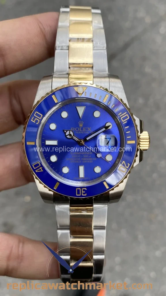 Replica Rolex Submariner 116613LB — Blue Sunburst Dial Two-Tone Gold Oyster 41 mm — product view 1
