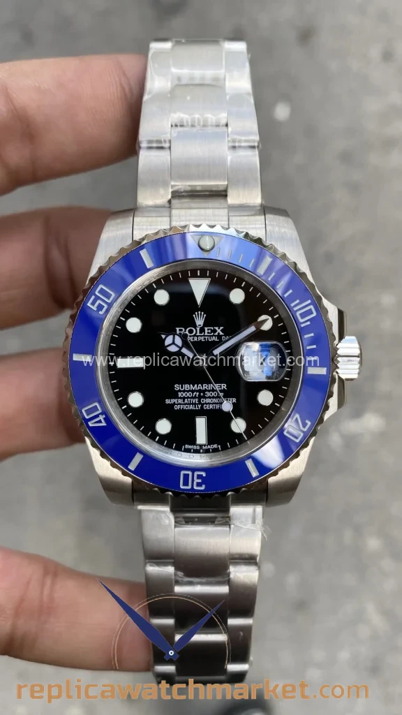 Replica Rolex Submariner 126619LB “Blueberry” — Black Dial Oyster — product view 1
