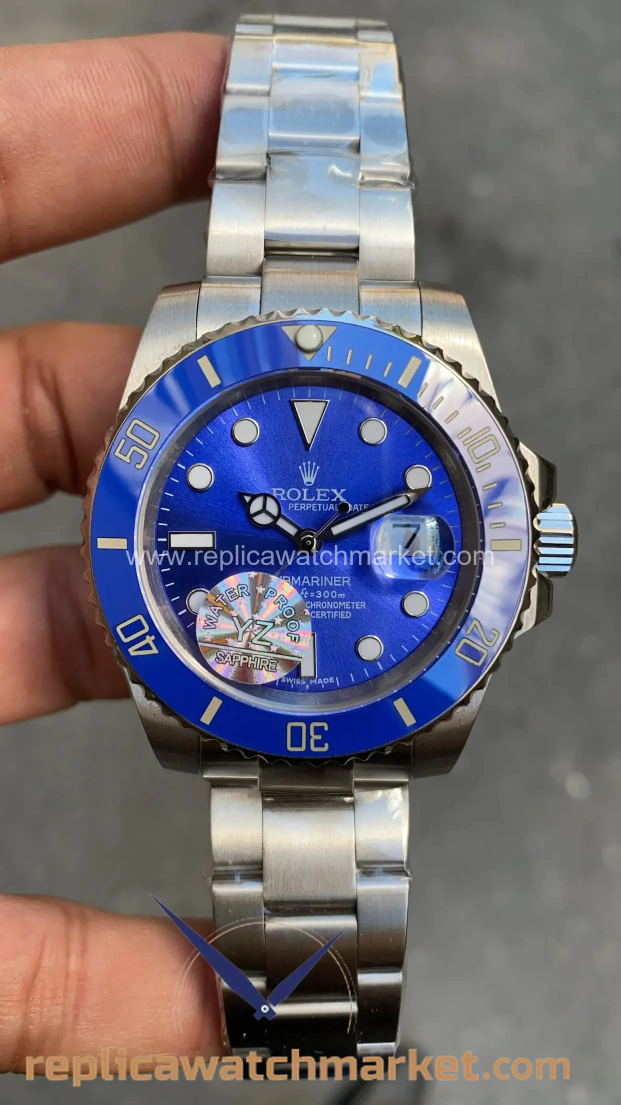 Replica Rolex Submariner 116619LB  — Blue Dial Oyster Steel 41 mm — product view 1