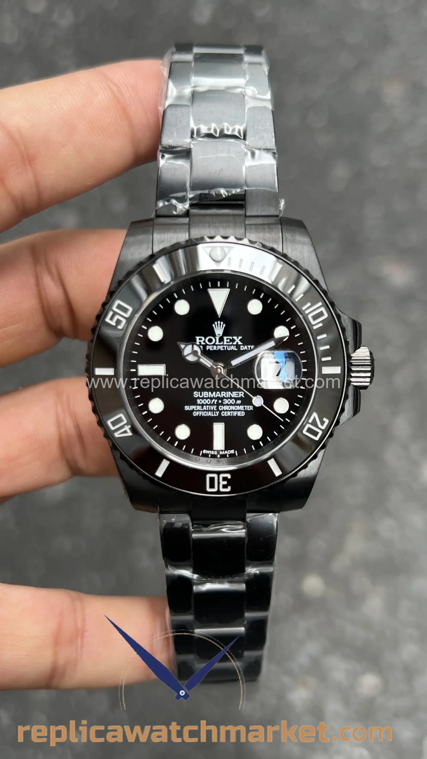 Replica Rolex Submariner Titan 116610 — PVD Black Oyster 41 mm — product view 1