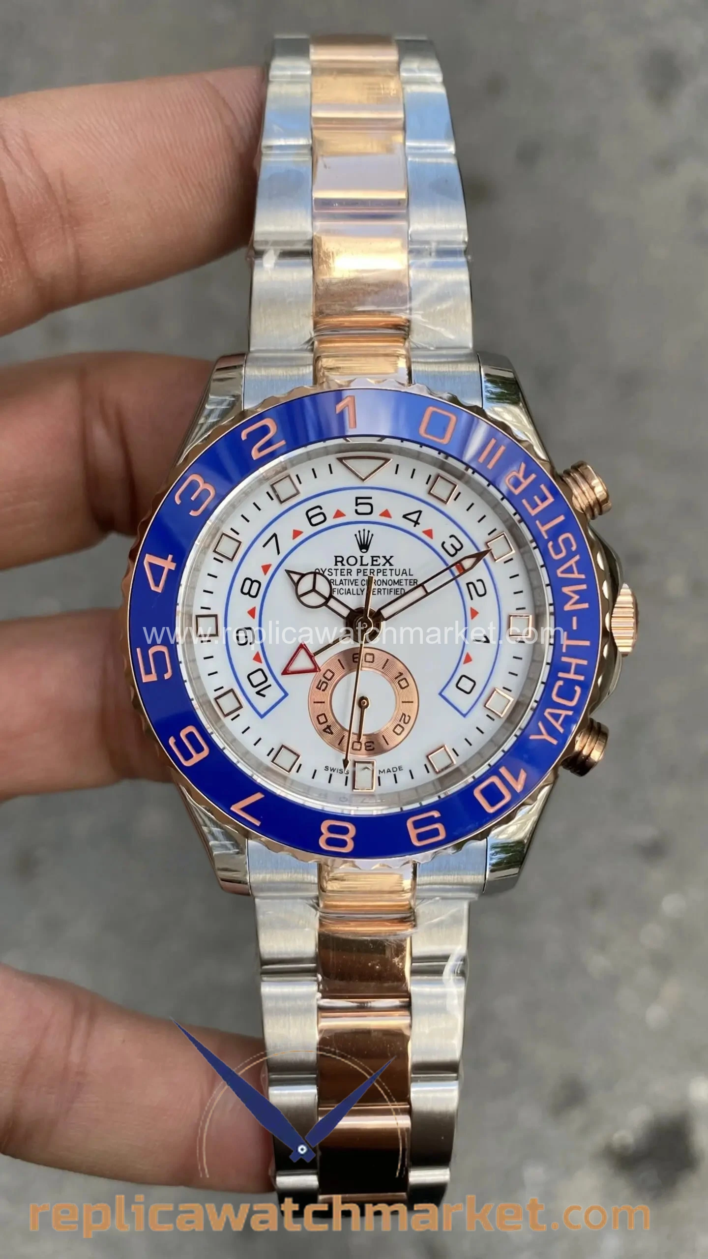 Replica Rolex Yacht-Master II 116681 — White Dial Two-Tone Everose 44 mm — product view 1