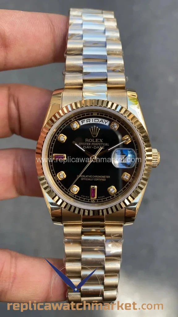 Replica Rolex Day-Date 36 mm — Black Stone Dial Gold Jubilee — product view 1