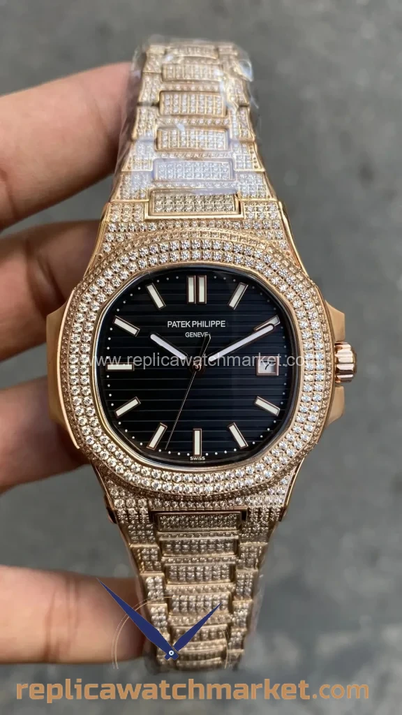 Replica Patek Philippe Nautilus Diamond Ice Out 5719/10G-010 — Rose Gold Case Black Bezel 40 mm — product view 1