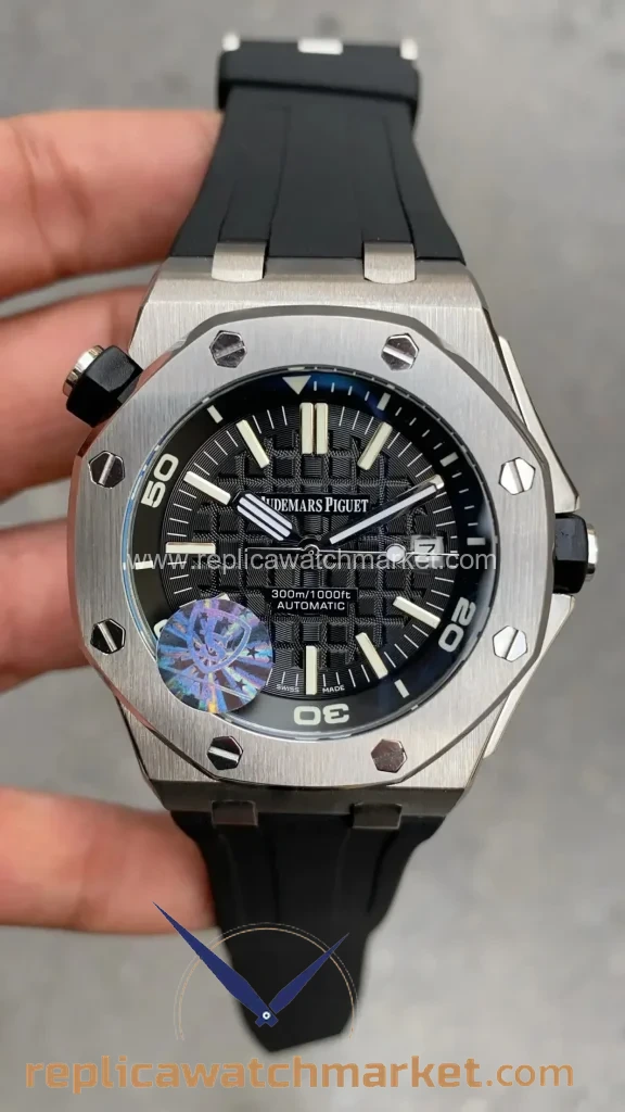 Replica Audemars Piguet Royal Oak Offshore Diver 15703ST — Black Dial Steel Case 42 mm — product view 1