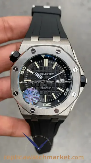 Replika Audemars Piguet Royal Oak Offshore Diver 15703ST — Siyah Kadran Çelik Kasa 42 mm — ürün görünümü 1