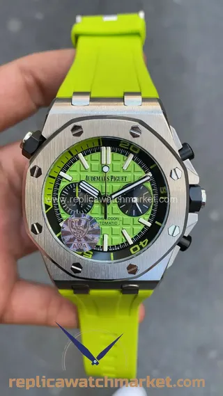 Replika Audemars Piguet Royal Oak Offshore Diver Chronograph 26703ST — Limon yeşili kadran, çelik kasa 42 mm — ürün görünümü 1