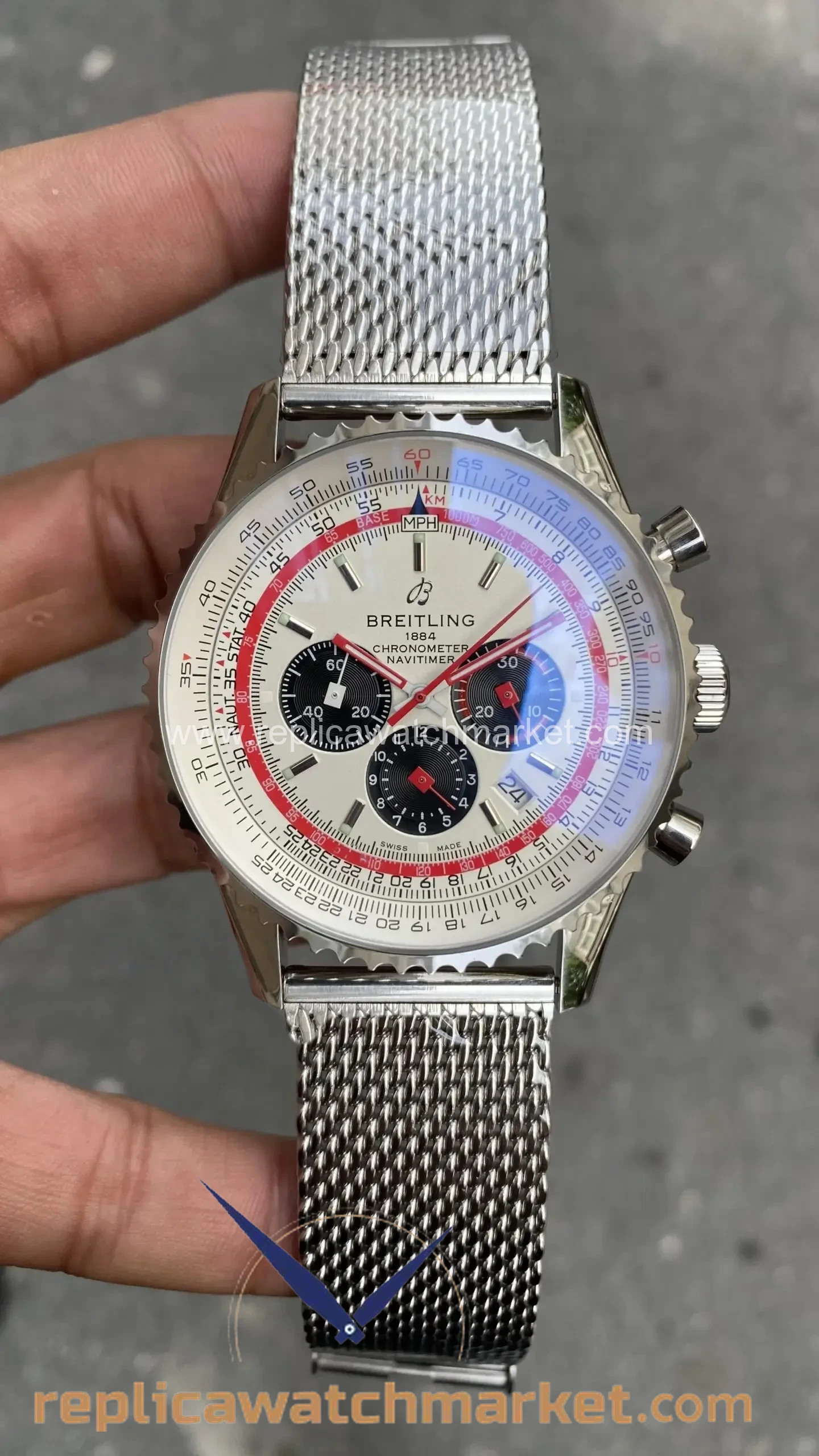 Replica Breitling Navitimer TWA Edition — White Dial 43 mm — product view 1
