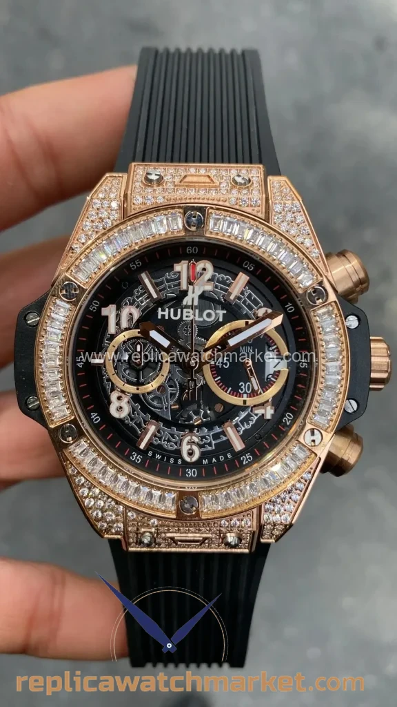 Replica Hublot Big Bang Unico King Diamond Black Rubber Rose Case 45 mm — product view 1