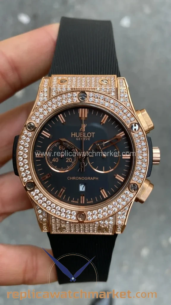 Replica Hublot Classic Fusion Chronograph Diamond Rose Case 41 mm — product view 1