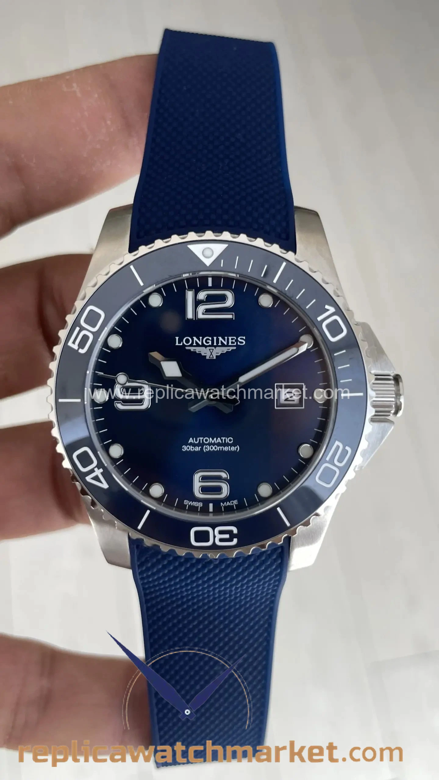 Replica Longines HydroConquest Rubber Blue Dial 41 mm — product view 1