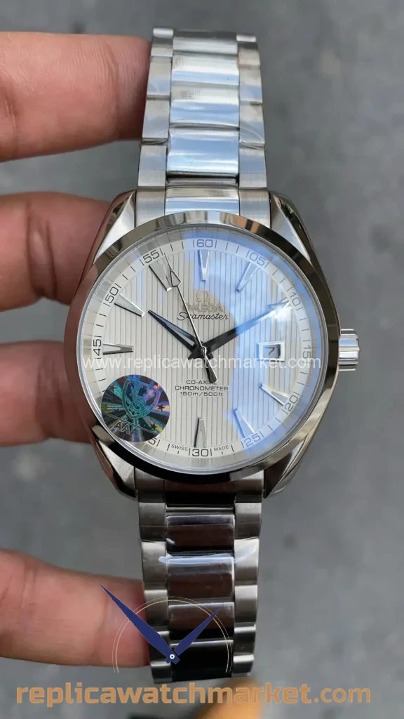 Replica Omega Seamaster Aqua Terra White Dial Steel Case 41 mm — product view 1