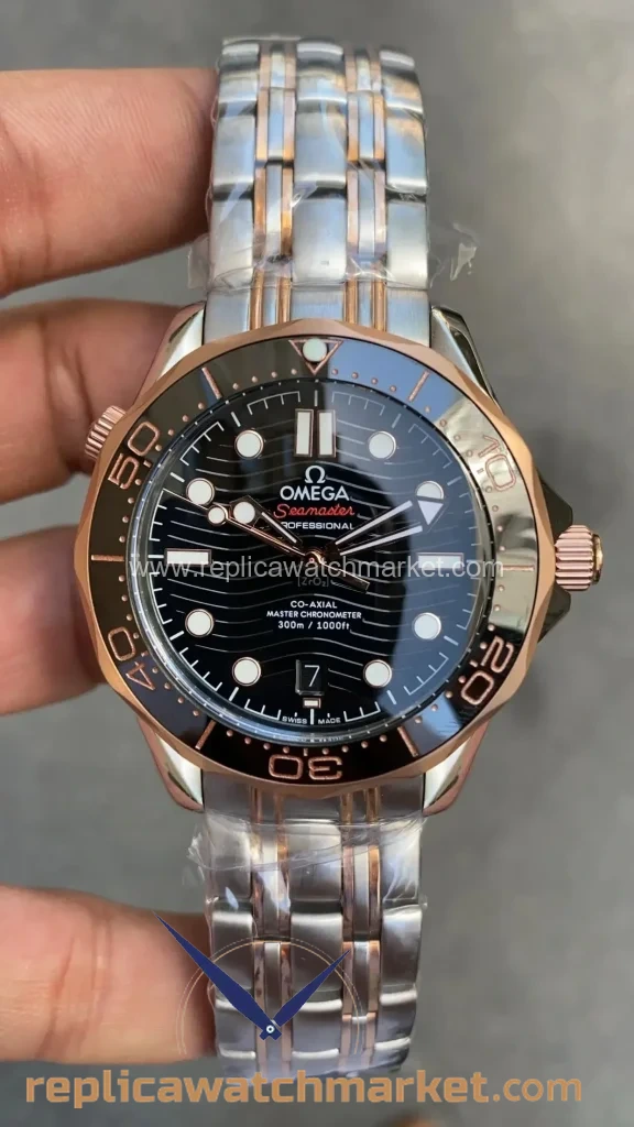 Replica Omega Seamaster Diver 300M Automatic Black Dial Two-Tone Rose Gold 41 mm — product view 1