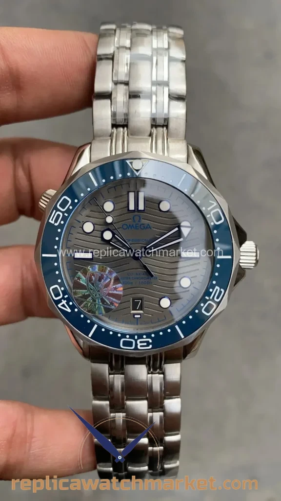 Replica Omega Seamaster Diver 300M Automatic Grey Dial Steel Bracelet 41 mm — product view 1
