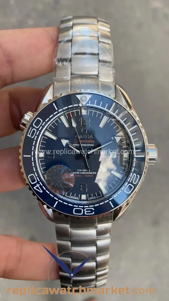 Replica Omega Seamaster Planet Ocean 600M Automatic Blue Dial Steel Bracelet 45 mm — product view 1