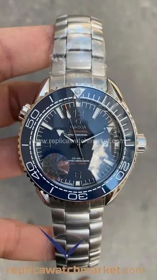 Omega Seamaster Planet Ocean 600M 蓝盘钢链自动机械复刻腕表 45 mm — 产品视图 1