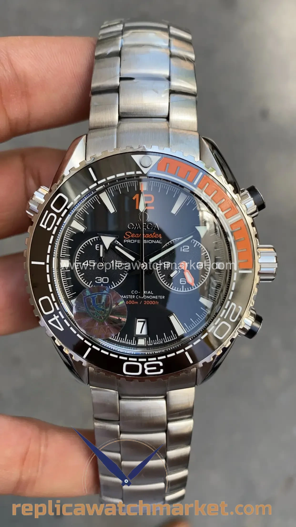 Replica Omega Seamaster Planet Ocean 600M Chronograph Black Dial Orange Black Bezel Steel Bracelet 45 mm — product view 1