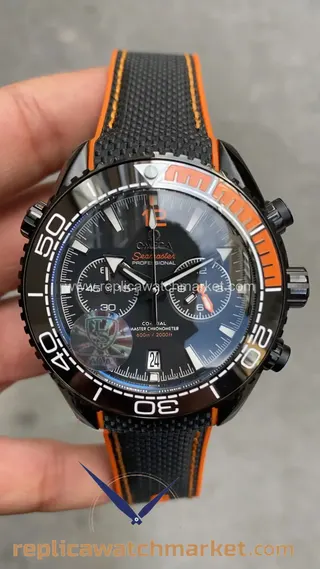 Replika Omega Seamaster Planet Ocean 600M Chronograph siyah kadran, siyah-turuncu kauçuk kayış, PVD kasa 45 mm — ürün görünümü 1