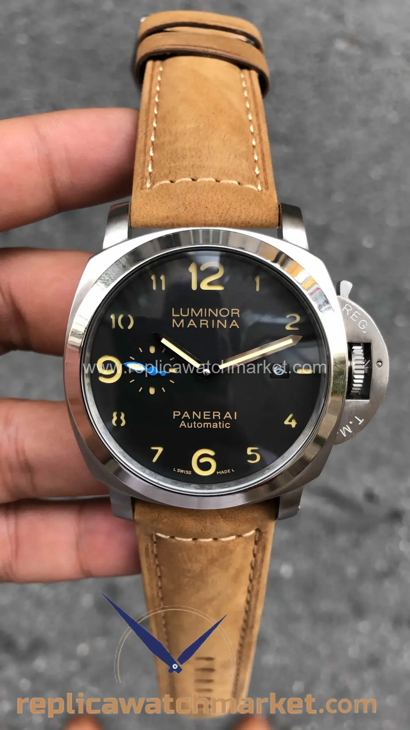 Replica Panerai Luminor Marina Steel Case Black Dial Brown Leather 48 mm — product view 1