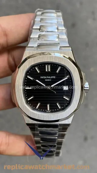 Replika Patek Philippe Nautilus 5711 — Çelik Kasa, Siyah Kadran 40 mm — ürün görünümü 1