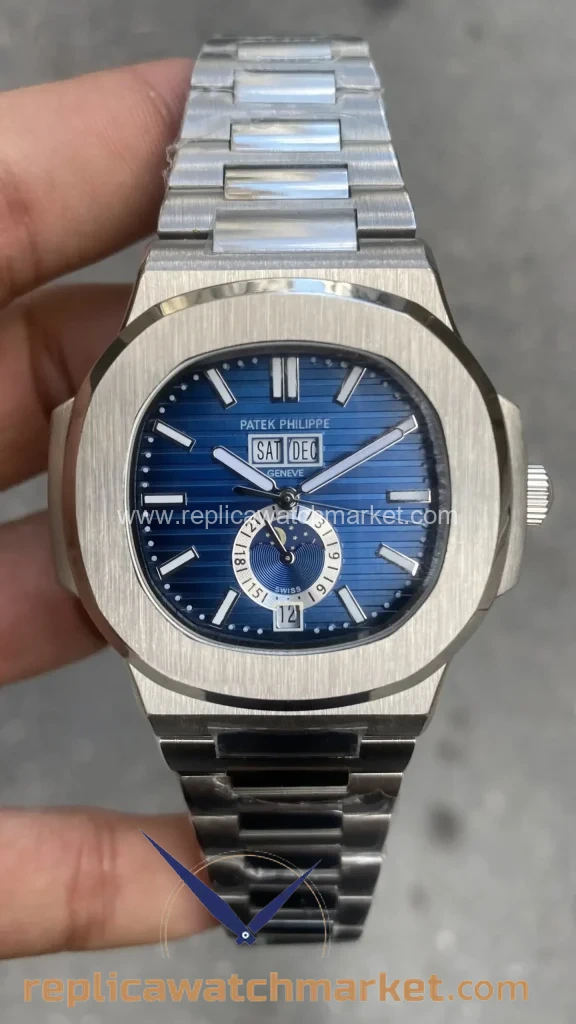 Replica Patek Philippe Nautilus Annual Calendar 5726 — Steel Case Blue Dial 40 mm — product view 1