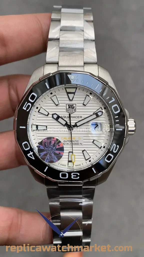 Replica TAG Heuer Aquaracer Calibre 5 Automatic — White Dial 43 mm — product view 1