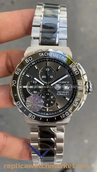 Replika TAG Heuer Formula 1 Calibre 16 Chronograph — Siyah kadran 41 mm — ürün görünümü 1