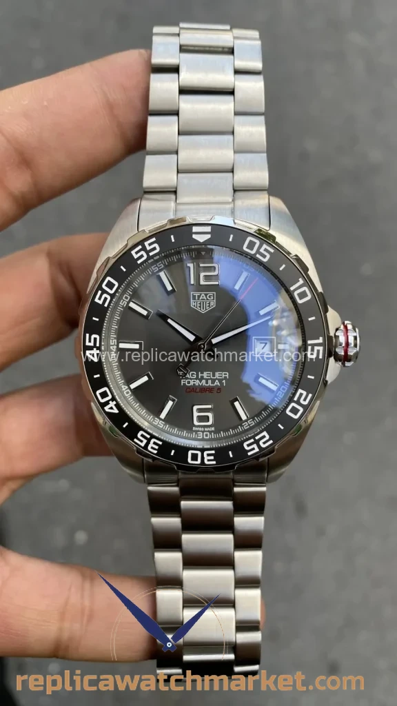 Replica TAG Heuer Formula 1 Calibre 5 — Grey Dial 41 mm — product view 1