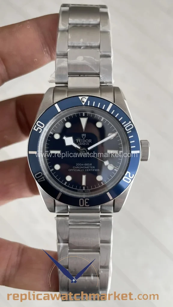 Replica Tudor Black Bay Steel Oyster Blue Dial Automatic 41 mm — product view 1