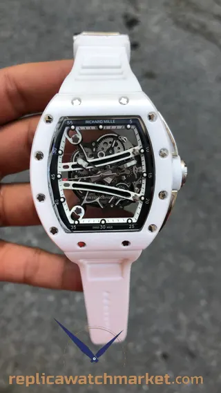 Replika Richard Mille RM 061 Yohan Blake — Beyaz kasa, beyaz kauçuk kayış — ürün görünümü 1